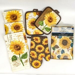 Kitchen Sunflower 8pc Bundle Tablecloth kit
